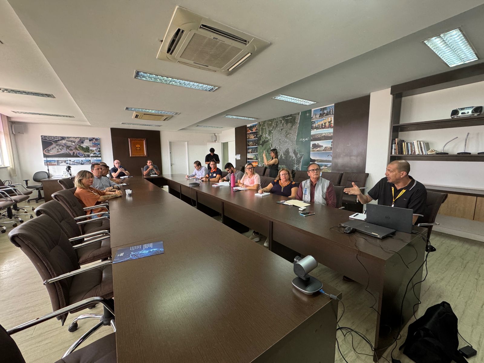 INSTITUÍDA A SALA DE SITUAÇÃO DE COMBATE À DENGUE DE ITAJAÍ