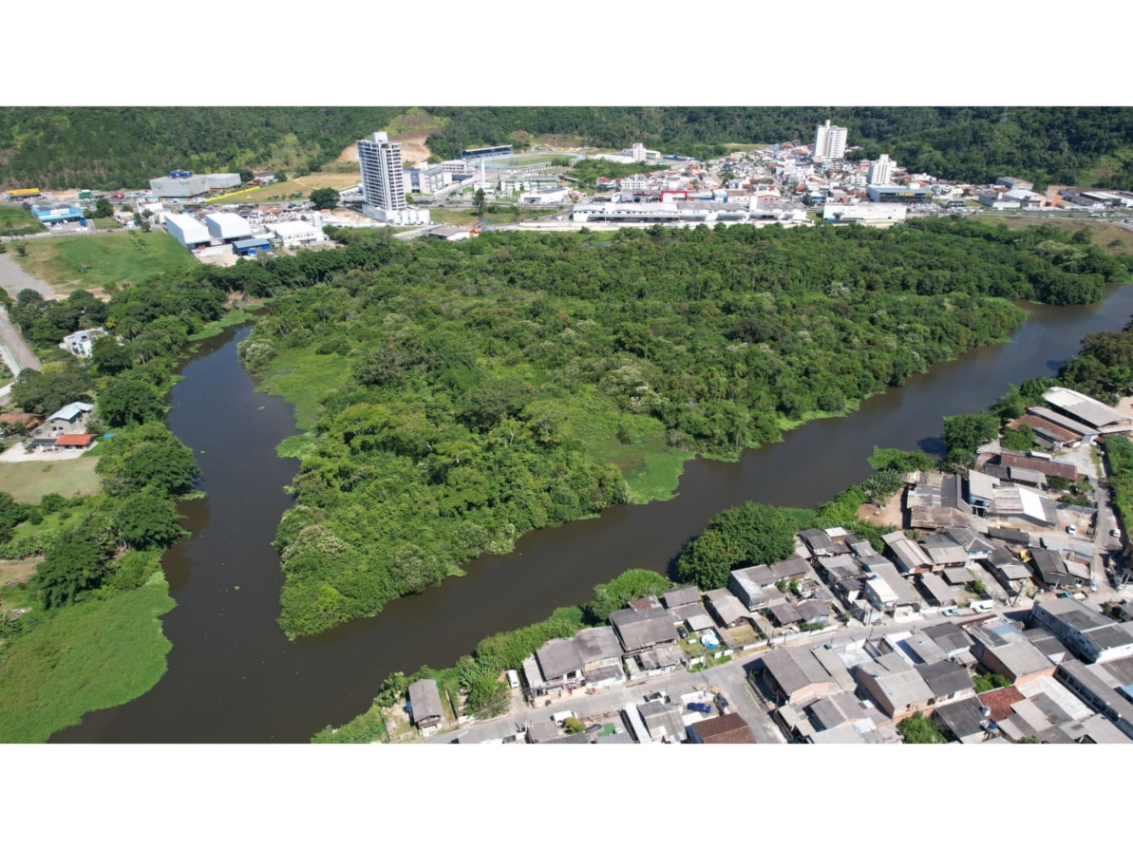 Defesa Civil de Itajaí alerta para a importância de atitudes sustentáveis Defesa Civil de Itajaí alerta para a importância de atitudes sustentáveis