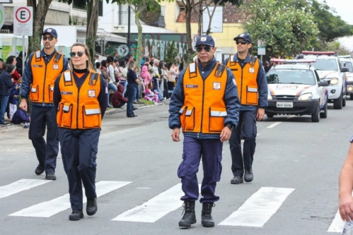 Defesa Civil de Itajaí marca presença no Desfile Cívico de 7 de Setembro