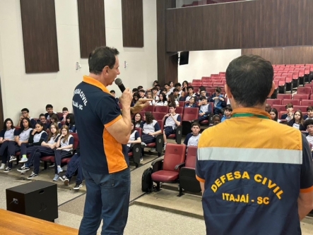 Programa Defesa Civil em Itajaí conquista resultados positivos nas escolas