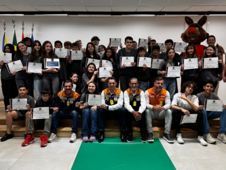 Defesa Civil celebra resultados do Programa Defesa Civil na Escola durante formatura em Itajaí